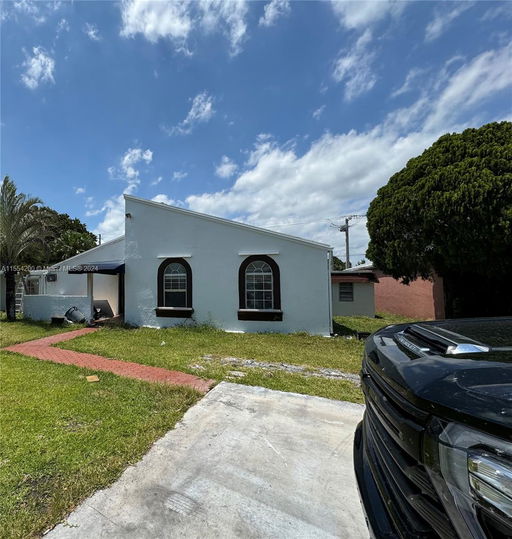 listing main photo