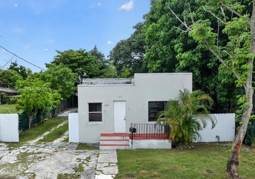 listing main photo