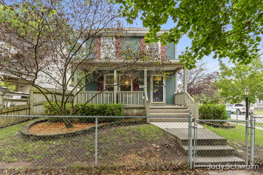 listing main photo