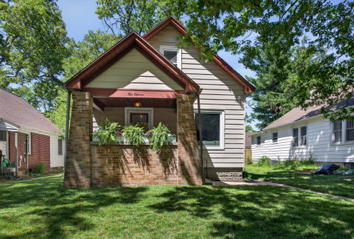 listing main photo