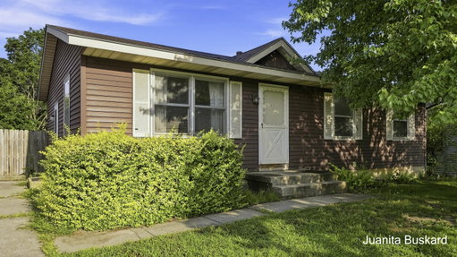 listing main photo