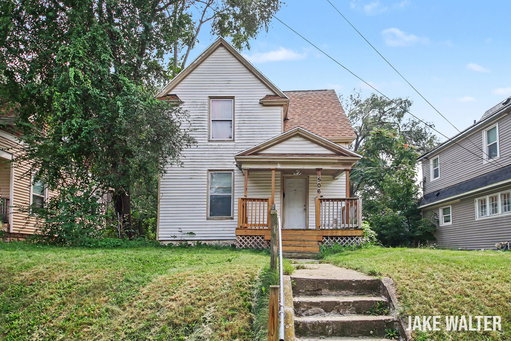 listing main photo