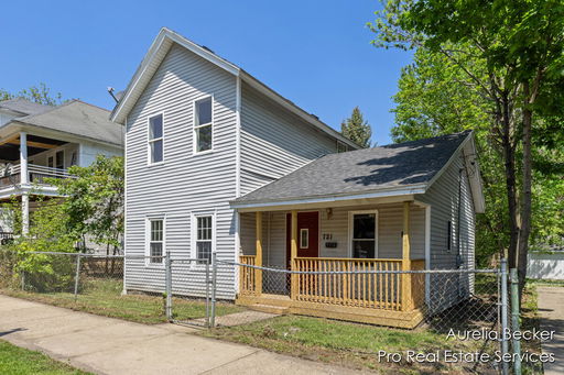listing main photo