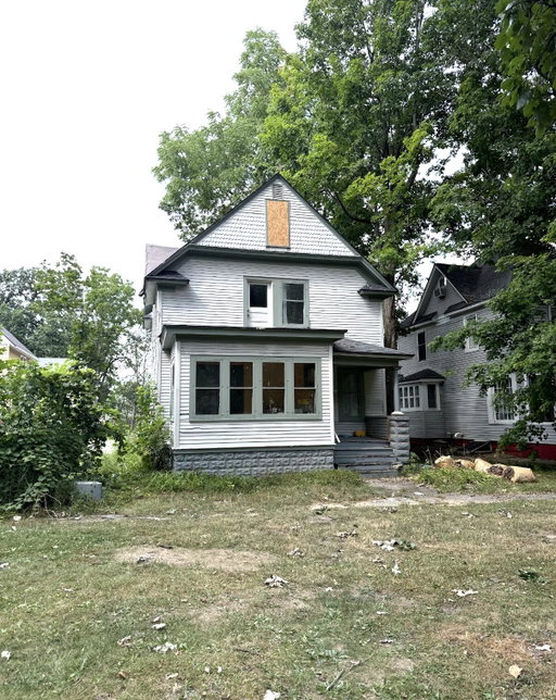 listing main photo