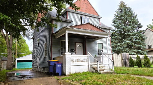listing main photo