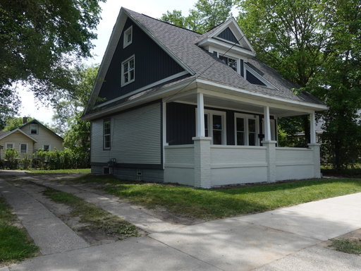listing main photo