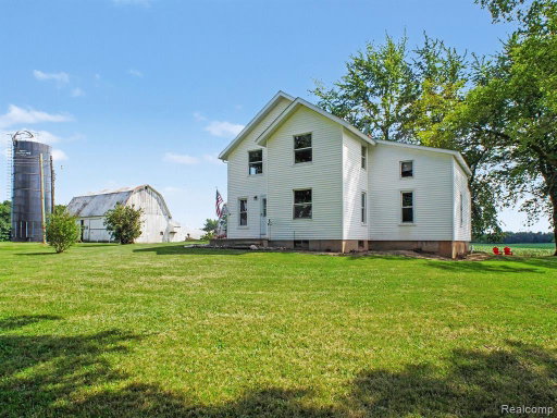 listing main photo