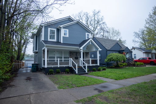 listing main photo