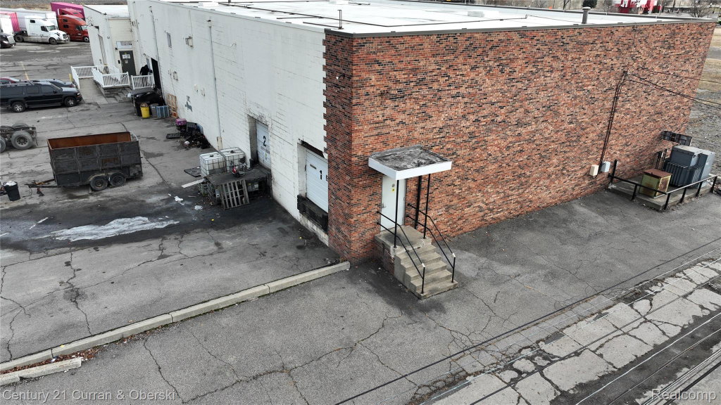 5151 Miller Rd, Dearborn, MI 48126