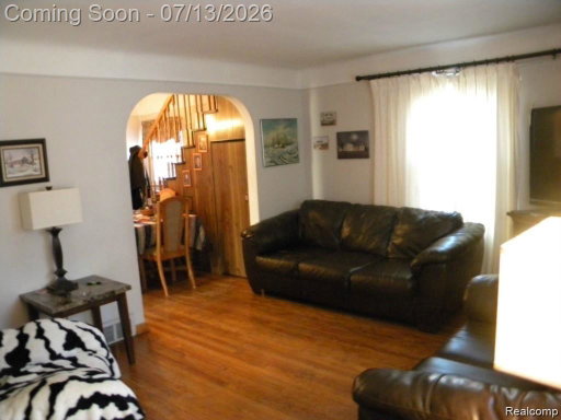 listing main photo