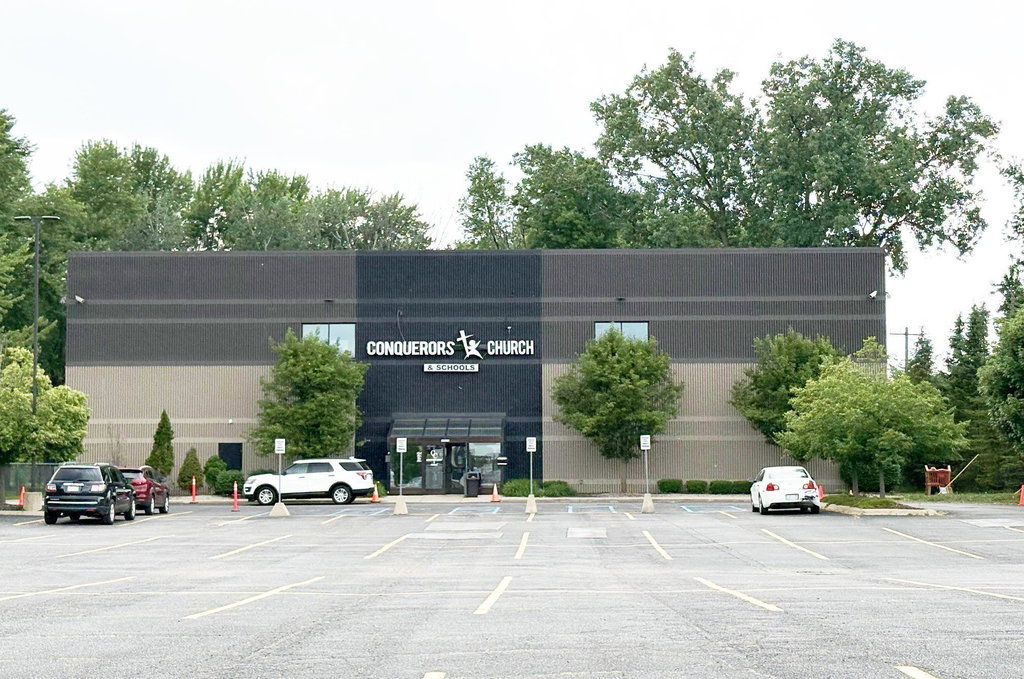 34375 S Gratiot Ave, Clinton Township, MI 48035