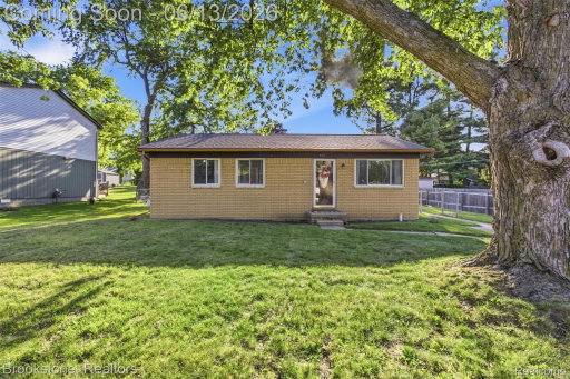 listing main photo
