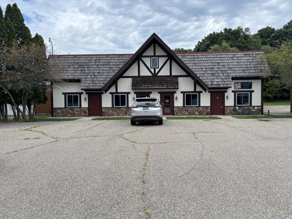1247 Lincoln Rd, Allegan, MI 49010