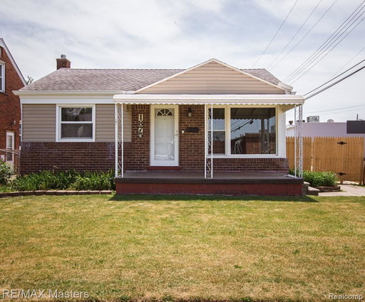 listing main photo