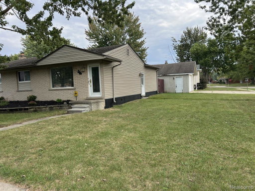 listing main photo
