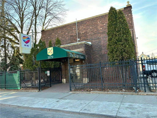 listing main photo