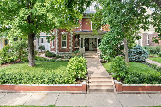 listing main photo