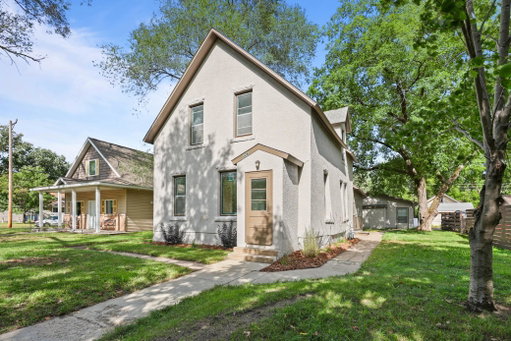 listing main photo