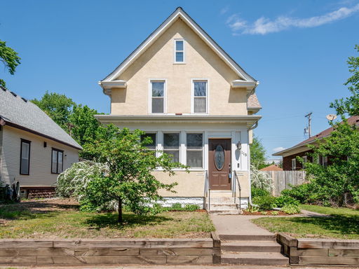 listing main photo
