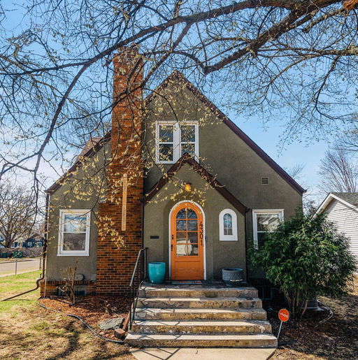 listing main photo