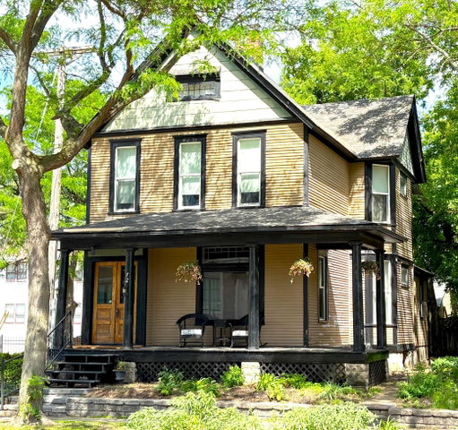 listing main photo