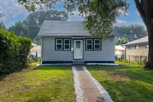 listing main photo