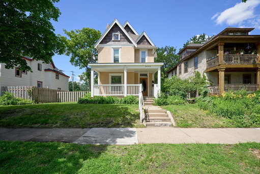 listing main photo