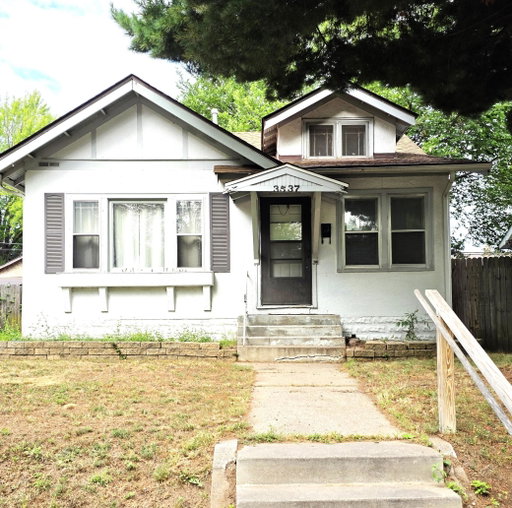 listing main photo