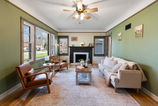 listing main photo
