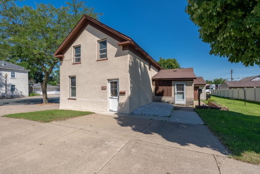 listing main photo