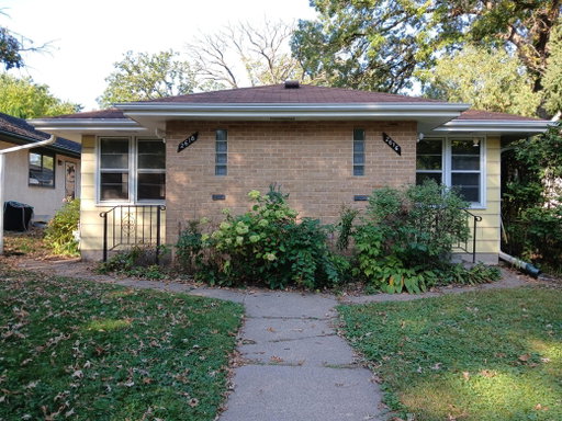 listing main photo