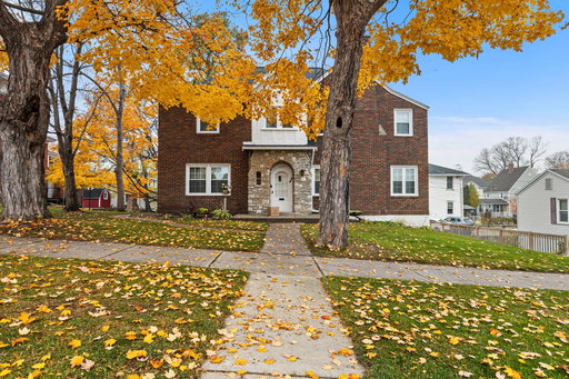 listing main photo