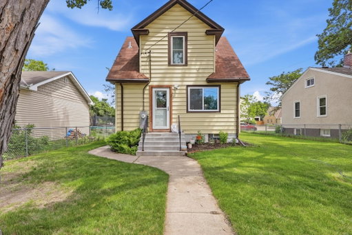 listing main photo