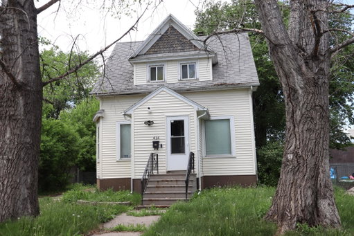 listing main photo
