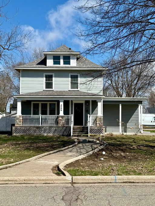 listing main photo