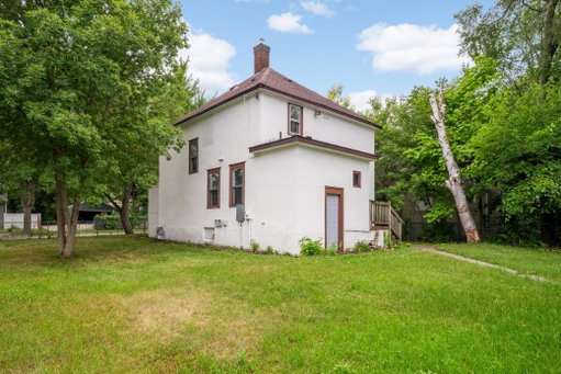 listing main photo
