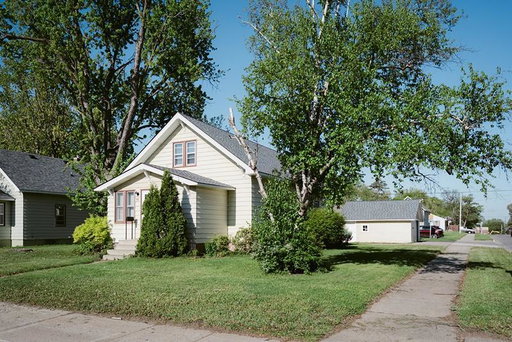 listing main photo