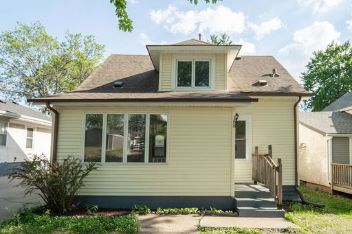 listing main photo