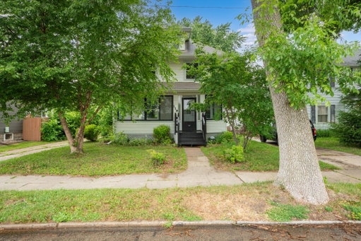 listing main photo