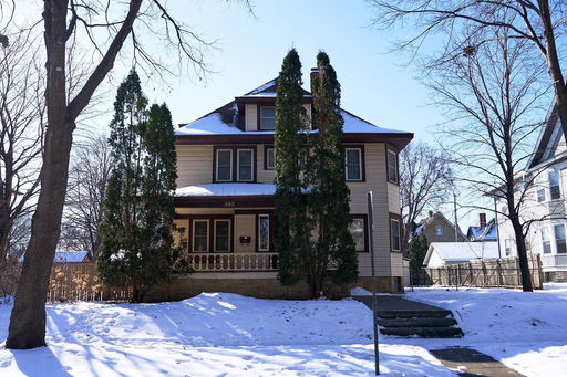listing main photo