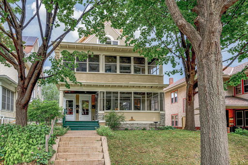 listing main photo