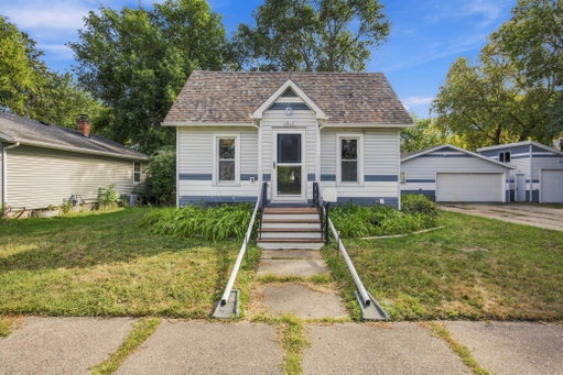 listing main photo