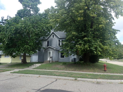 listing main photo