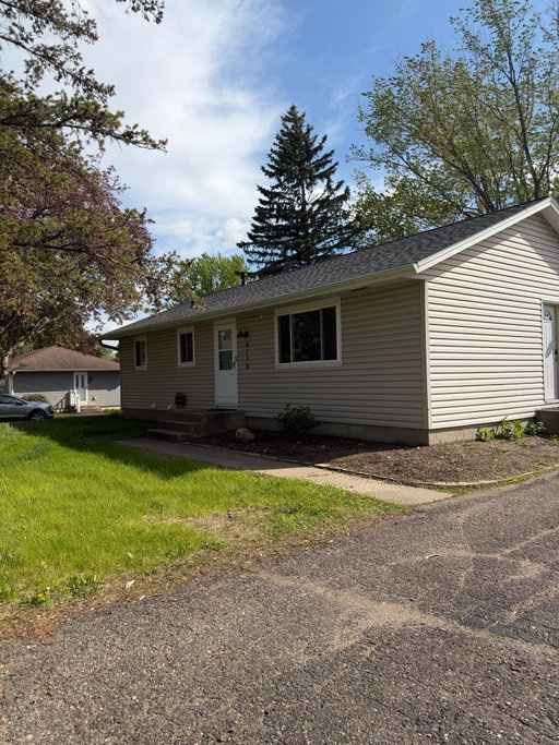 listing main photo