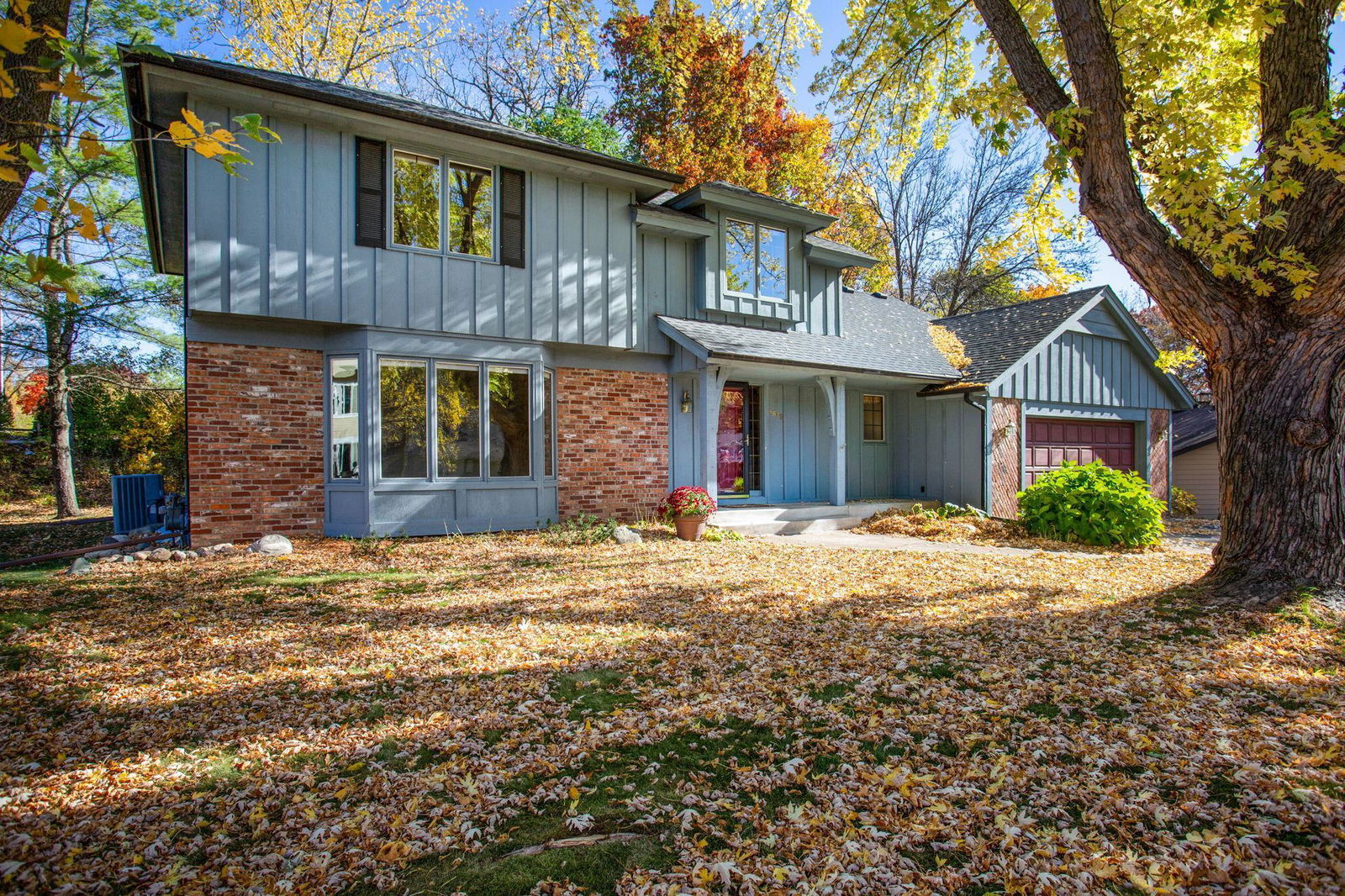 homes for sale near mora mn