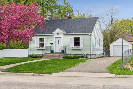 listing main photo