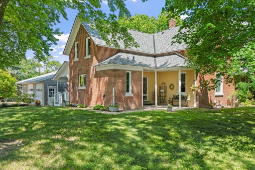 listing main photo