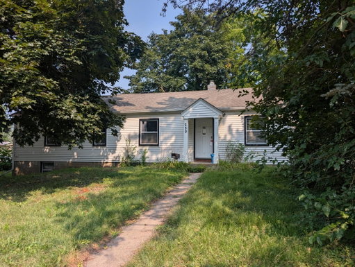 listing main photo