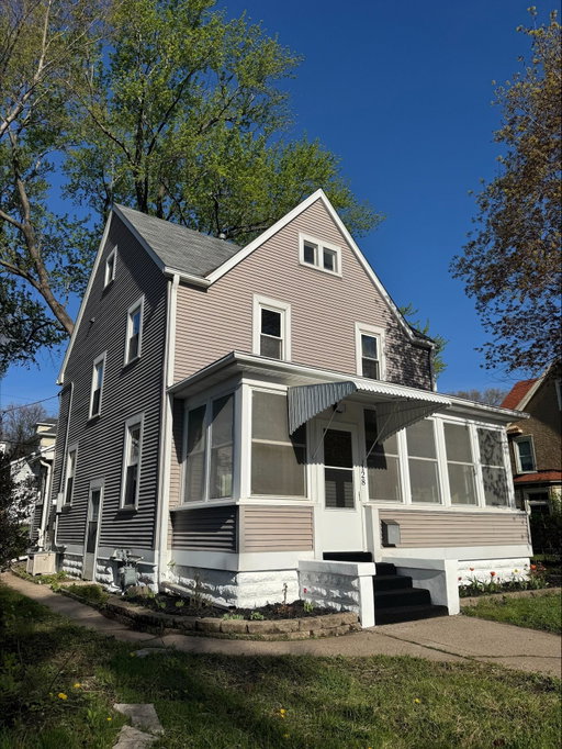 listing main photo