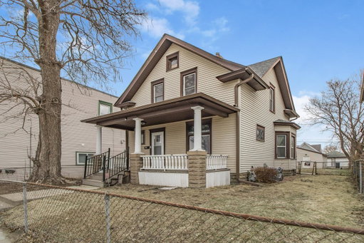 listing main photo